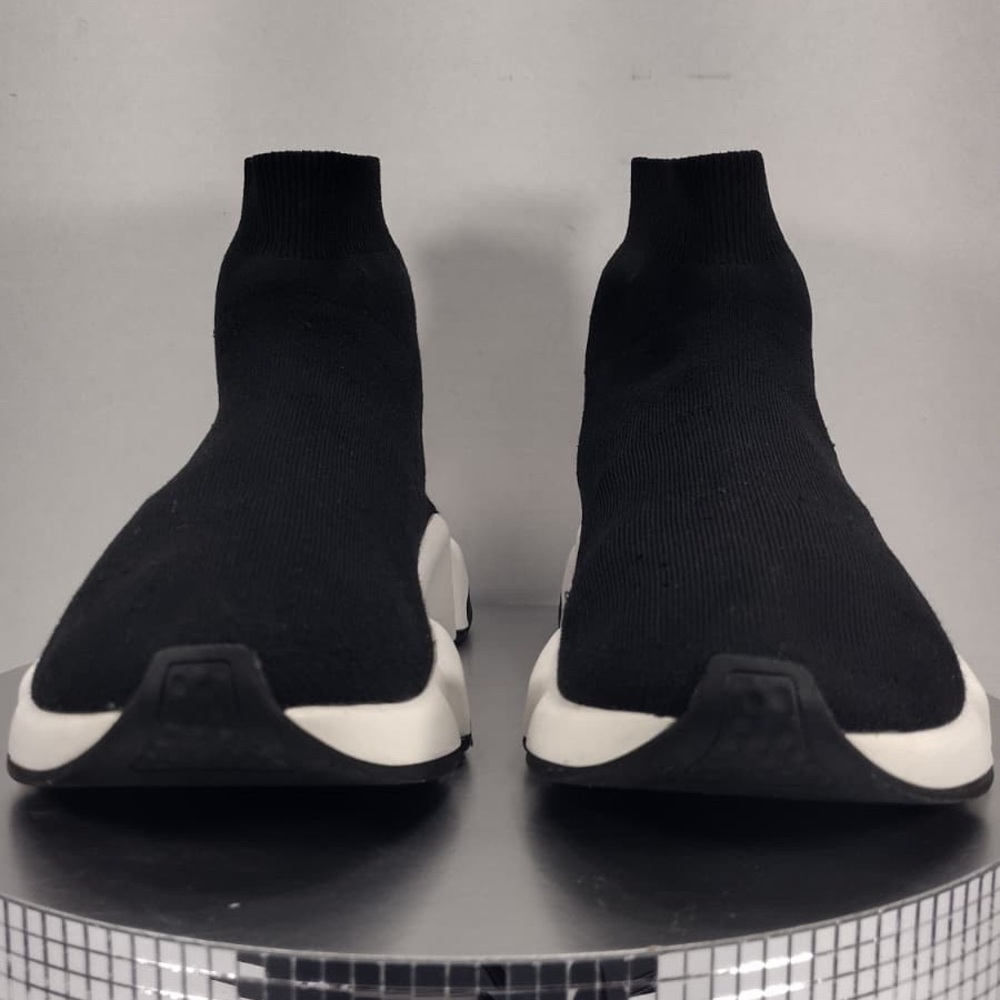 Balenciaga Black Sock Sneakers size 8 pre
Owned Exellent condition - Picture 10 of 14
